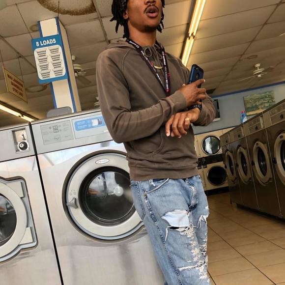 Meet your Posher, Manning - Picture 1 of 1